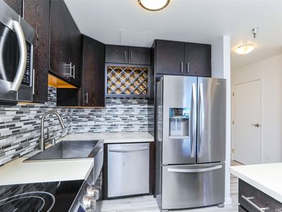 725 Kapiolani Blvd APT 802