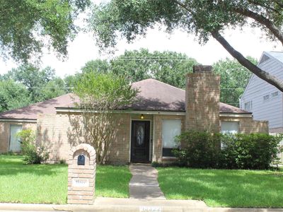 13322 Queensride Ln
