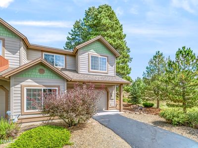 607 W Martys Way