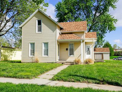 2002 Front St