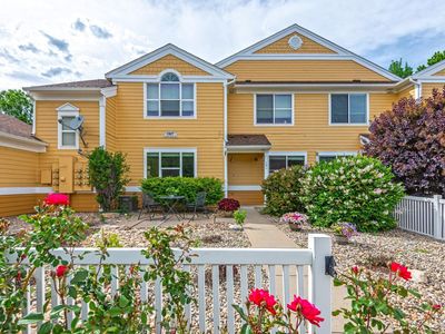 1907 Grays Peak Dr #101