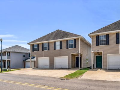 1080 Saint Andrews Ln