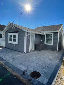12 W Rutherford Ln