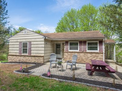 211 Clove Rd