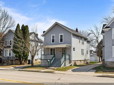 76 East JOHNSON STREET