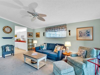 740 Lake Orchid Cir APT 205