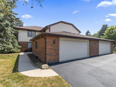 8122 S Legend DRIVE
