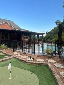 768 Outlook Ln