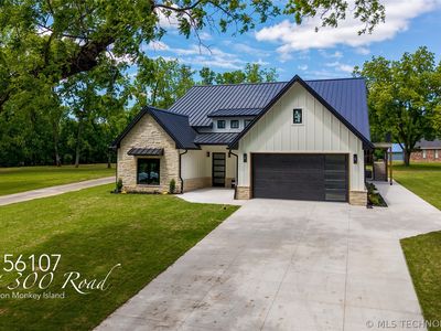 56107 E 300th Rd