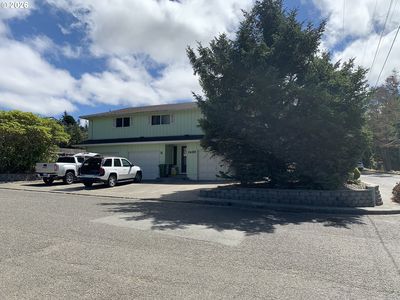 1489 Scott Ln
