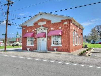 6710 McVille Rd