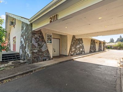 2111 Minnesota St