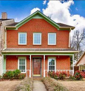 Property at 2313 Williamsburg Ct SW, Decatur, AL