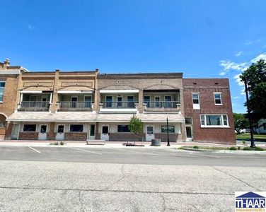 104-114 1/2 E Washington St