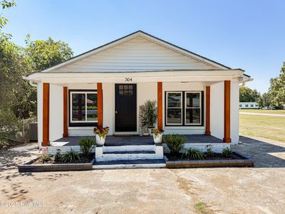 304 W Hooks River Road