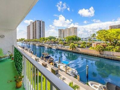 1650 NE 115th St APT 310