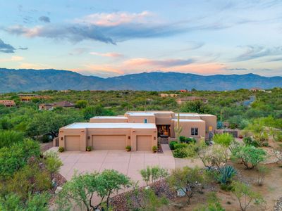 8701 E Tumbling H Ranch Pl