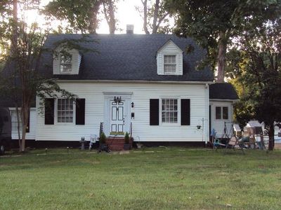 382 Forest Ave