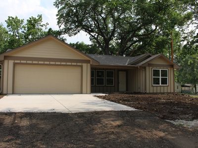 Property at 401 E 11th Ave, El Dorado, KS