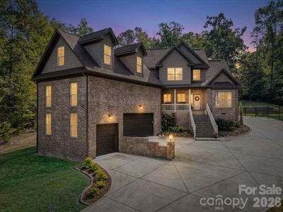 330 Woodland Glen Rd