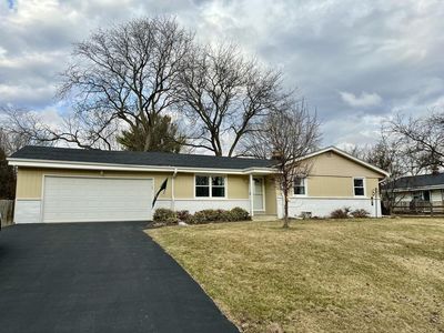 8423 North 52nd STREET