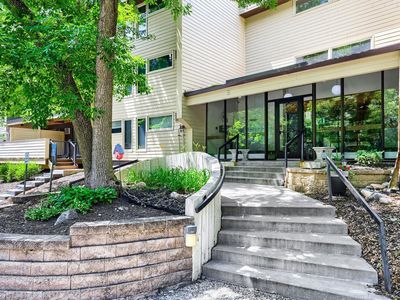 12600 Parkwood Dr APT 313