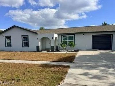 1044 Ridgeway DR
