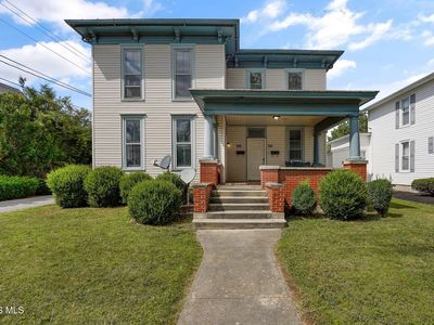 316 W Lincoln St