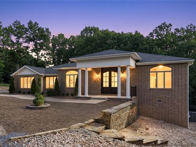 1 Barrow Cir