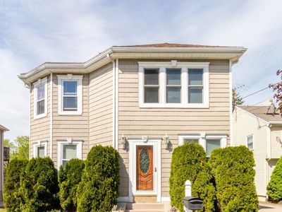 24 Short St