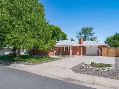 6076 S Valleyview Street