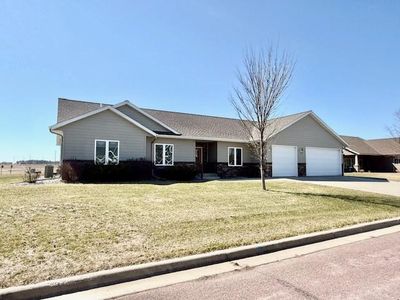 906 Sunrise Blvd