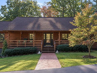 4251 Bear Hollow Trl