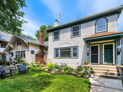 997 Saint Clair Ave