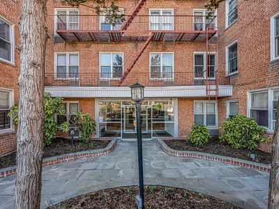 6750 Thornton Pl APT 2J