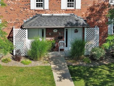 19 Crownview Ter