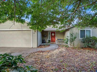 359 Duch Ln SE
