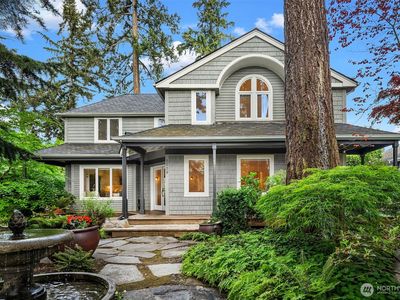 2038 9th Street W