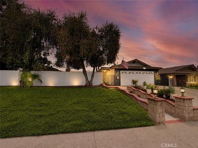 1414 Las Lomas Dr