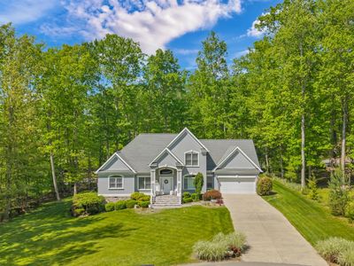 121 Broncroft Pl