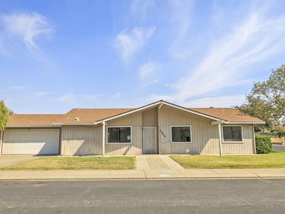 3800 Spring Oak Dr