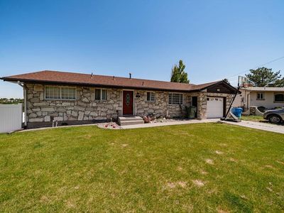 1942 Monte Vista Dr