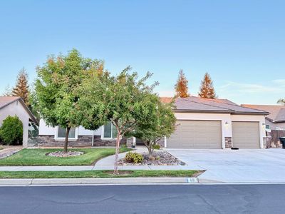 Property at 46 N Brehler Ave, Sanger, CA