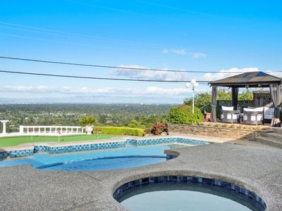 1111 Eden Bower Ln