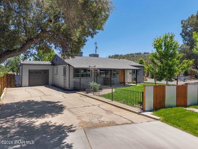 305 Robinson Dr