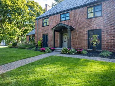 500 Rosewood Ave SE