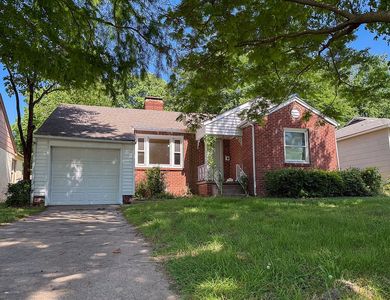 119 S Evanston Ave