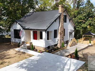2121 Fulton St