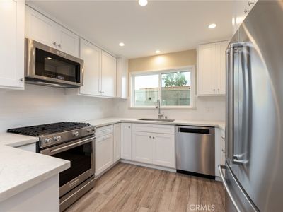 28009 Ridgebluff Ct