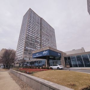 4800 S Chicago Beach Dr APT 1814N